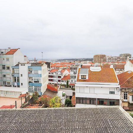 Vita Portucale ! Cacilhas River View Almada Bagian luar foto